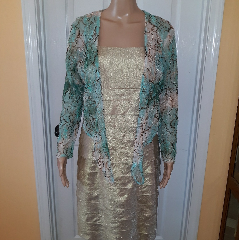 Jessica Howard ruffled dress w/ shrug